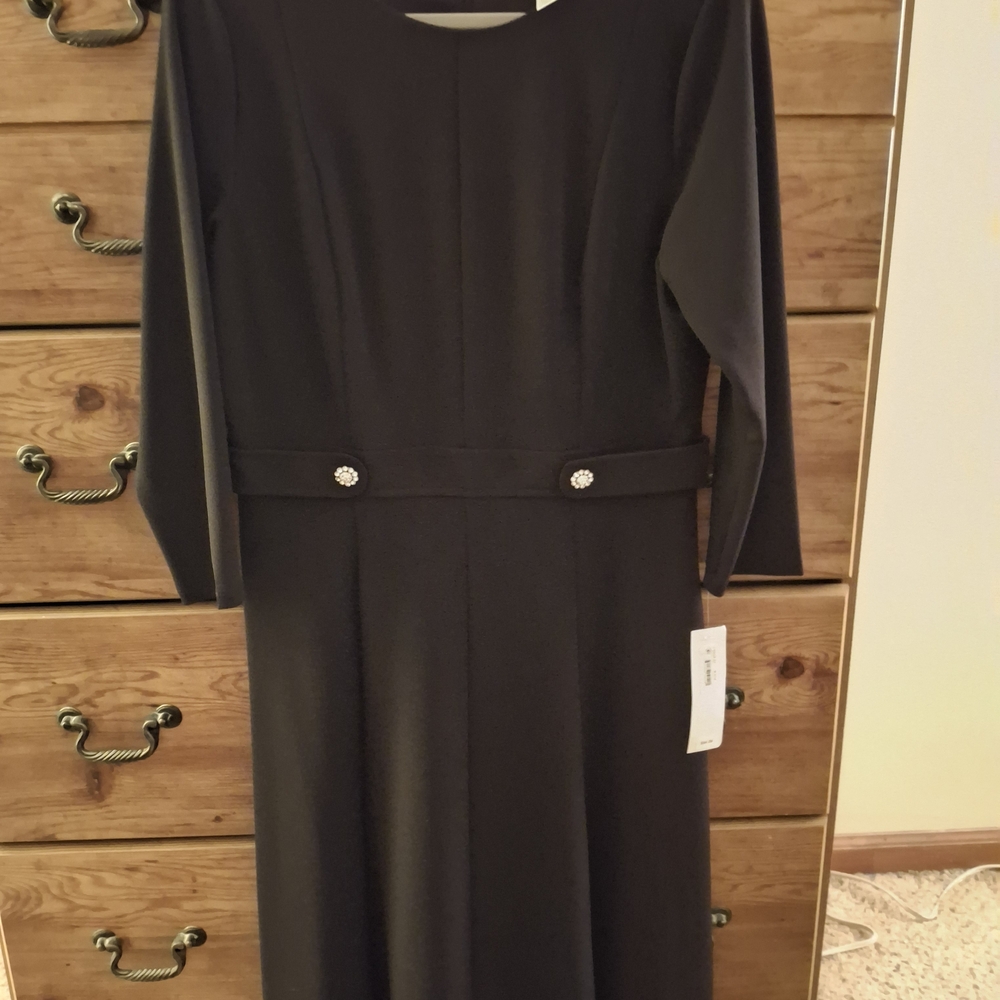 London Times Chic Black Crepe Fit And Flare Dress